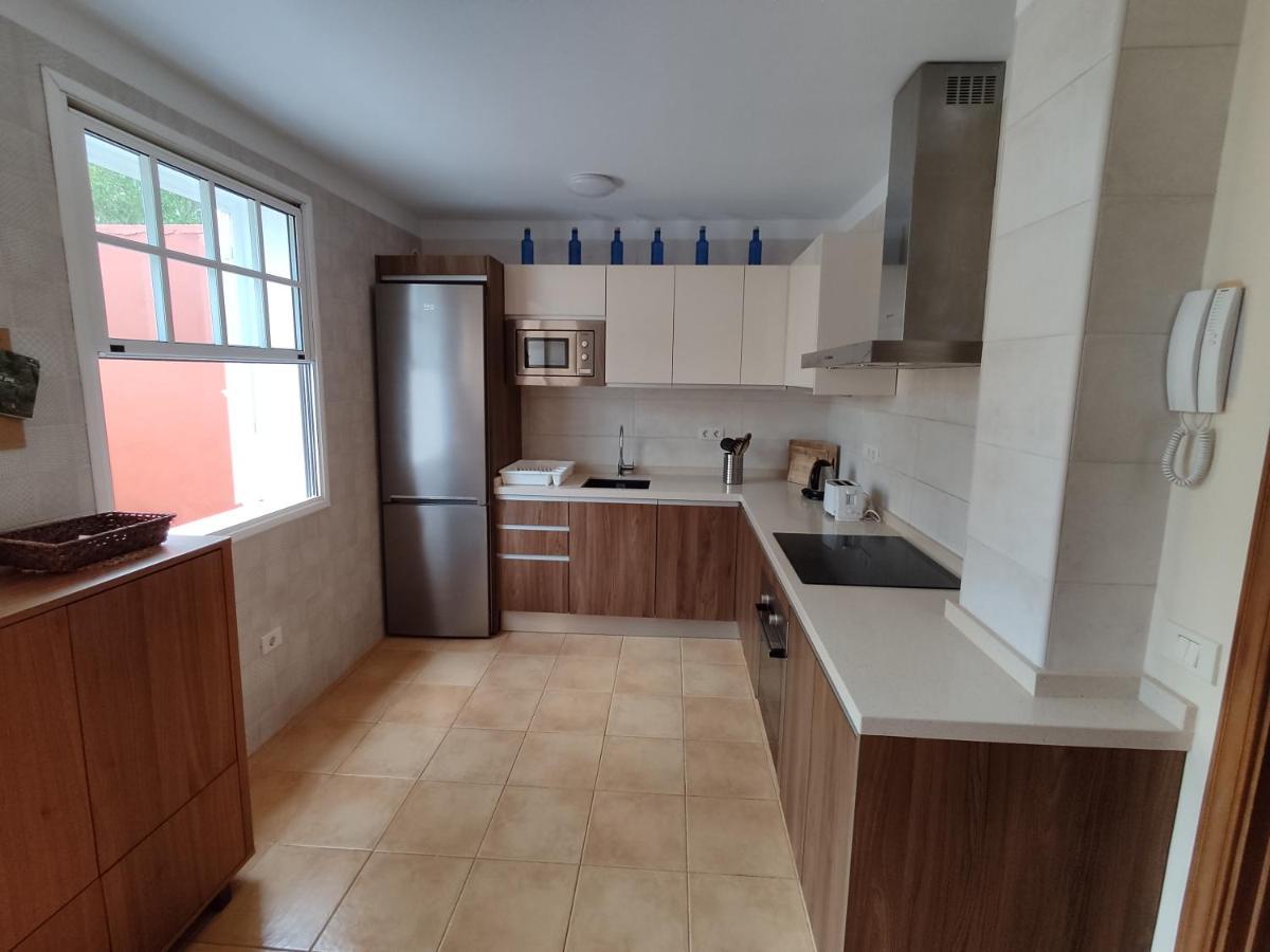 Cheerful 3 Bedroom Town House With Garage Tegueste Eksteriør bilde